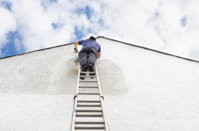 Peinture extérieure à Corneilhan — façades et ravalement
